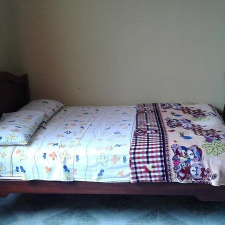 Hostal Jireh Тена Экстерьер фото