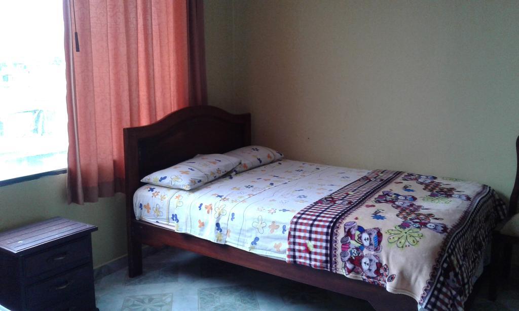 Hostal Jireh Тена Экстерьер фото