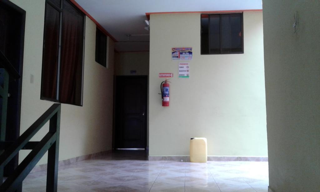 Hostal Jireh Тена Экстерьер фото