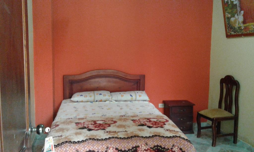 Hostal Jireh Тена Экстерьер фото