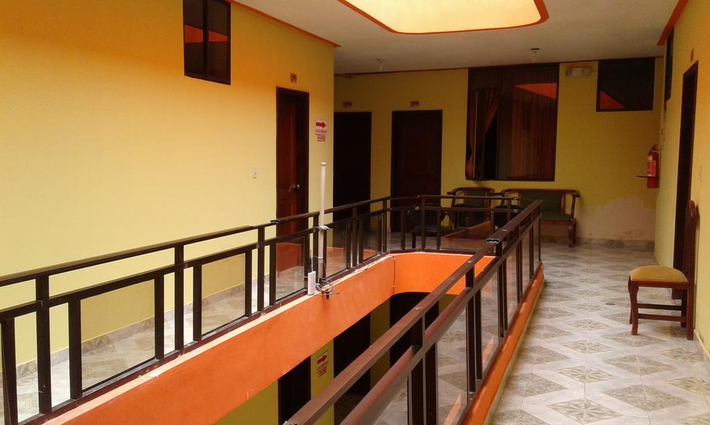 Hostal Jireh Тена Экстерьер фото